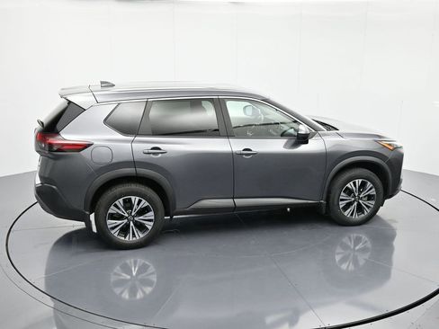 Used 2023 Nissan Rogue SV image 28