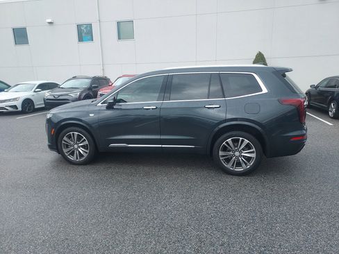 Used 2021 Cadillac XT6 Premium Luxury image 8