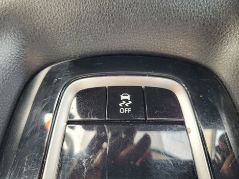 Used 2022 Toyota Corolla LE w/ LE Convenience Package image 25