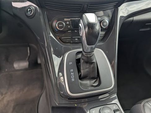Used 2013 Ford Escape Titanium w/ Class II Trailer Tow Pkg AWD/4WD image 26