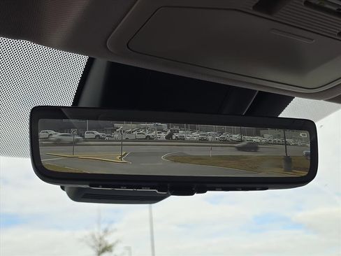 Used 2025 Toyota RAV4 Limited image 15