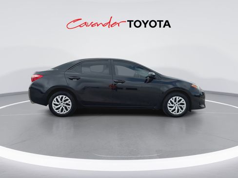 Used 2019 Toyota Corolla LE FWD image 9