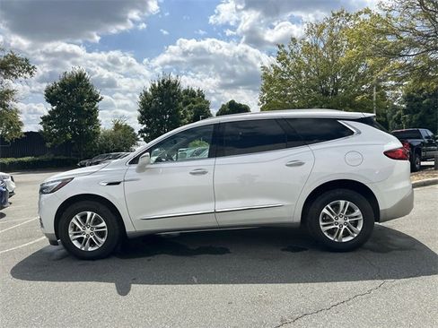 Used 2018 Buick Enclave Essence w/ Trailering Package image 2
