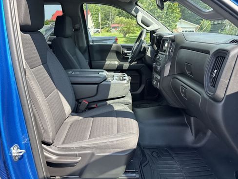 Used 2022 Chevrolet Silverado 1500 Custom AWD/4WD image 26