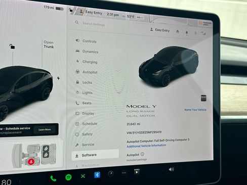 Used 2021 Tesla Model Y Long Range image 28