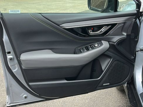 Certified 2025 Subaru Outback Onyx Edition image 10