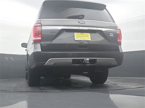 Used 2020 Ford Expedition Max XLT image 32
