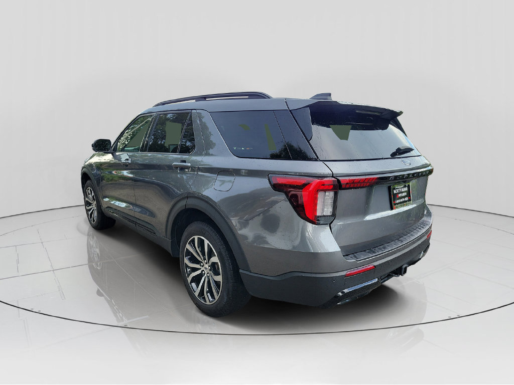 Used 2025 Ford Explorer ST-Line AWD/4WD image 48