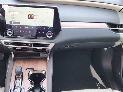 Used 2025 Lexus RX 350 AWD image 35