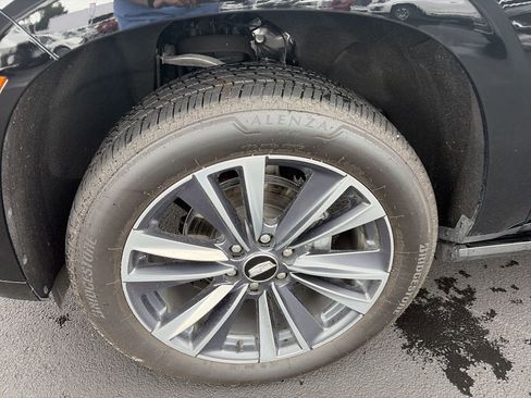 Used 2025 Cadillac Escalade ESV Sport AWD/4WD image 16