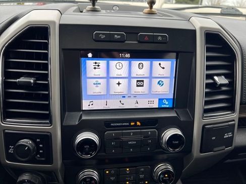 Used 2019 Ford F150 Lariat w/ Equipment Group 502A Luxury image 14