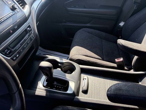 Used 2019 Honda Pilot LX image 14