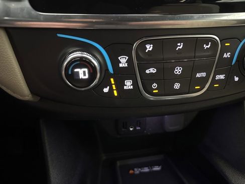 Used 2023 Chevrolet Traverse LT w/ LPO, Cargo Package image 36