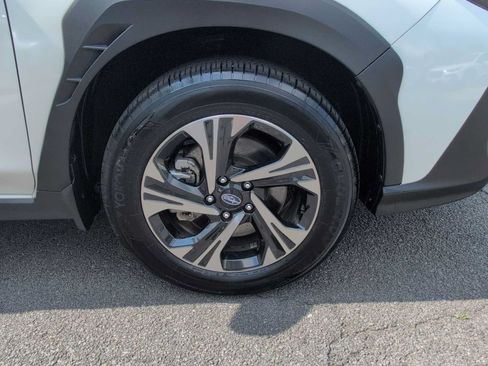 Used 2024 Subaru Crosstrek 2.0i Premium AWD/4WD image 14