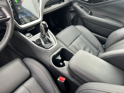 Used 2025 Subaru Outback Limited image 20