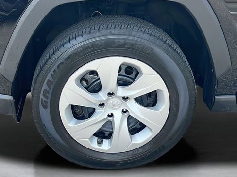 Certified 2025 Toyota RAV4 LE FWD image 10