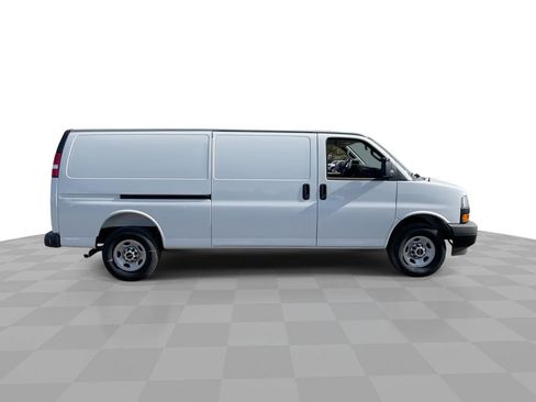 New 2025 GMC Savana 2500 Extended w/ Driver Convenience Package image 9