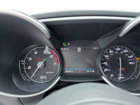 Used 2023 Alfa Romeo Giulia Veloce image 16