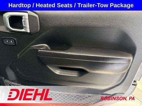 Used 2020 Jeep Gladiator Sport w/ Quick Order Package 24S AWD/4WD image 15