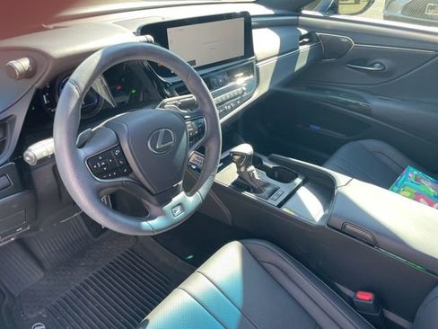 Used 2025 Lexus ES 300h F Sport w/ Accessory Package (Z2) FWD image 12
