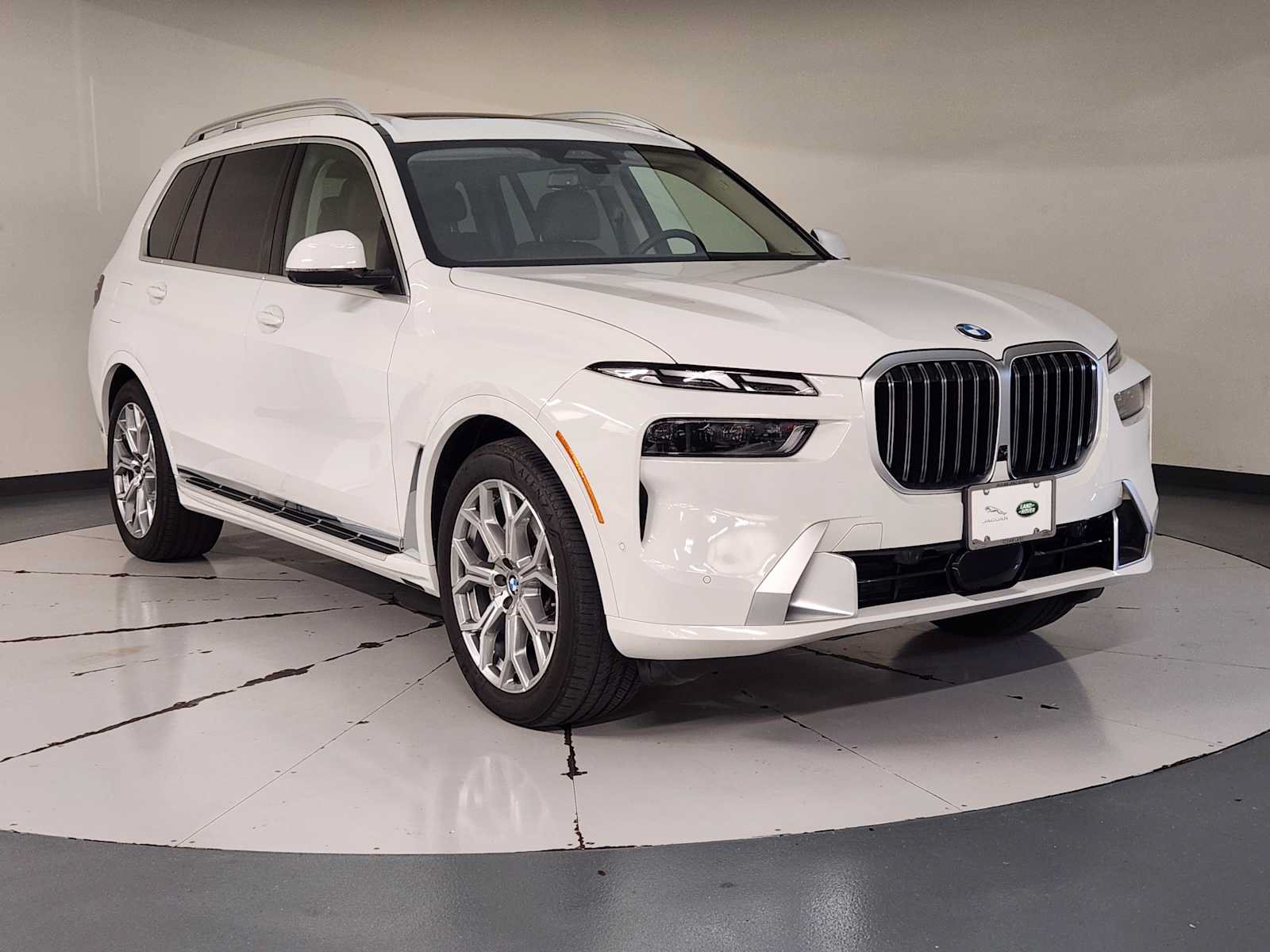 Used 2026 BMW X7 xDrive40i AWD/4WD image 7
