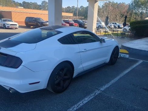 Used 2015 Ford Mustang Coupe w/ Equipment Group 051A image 4