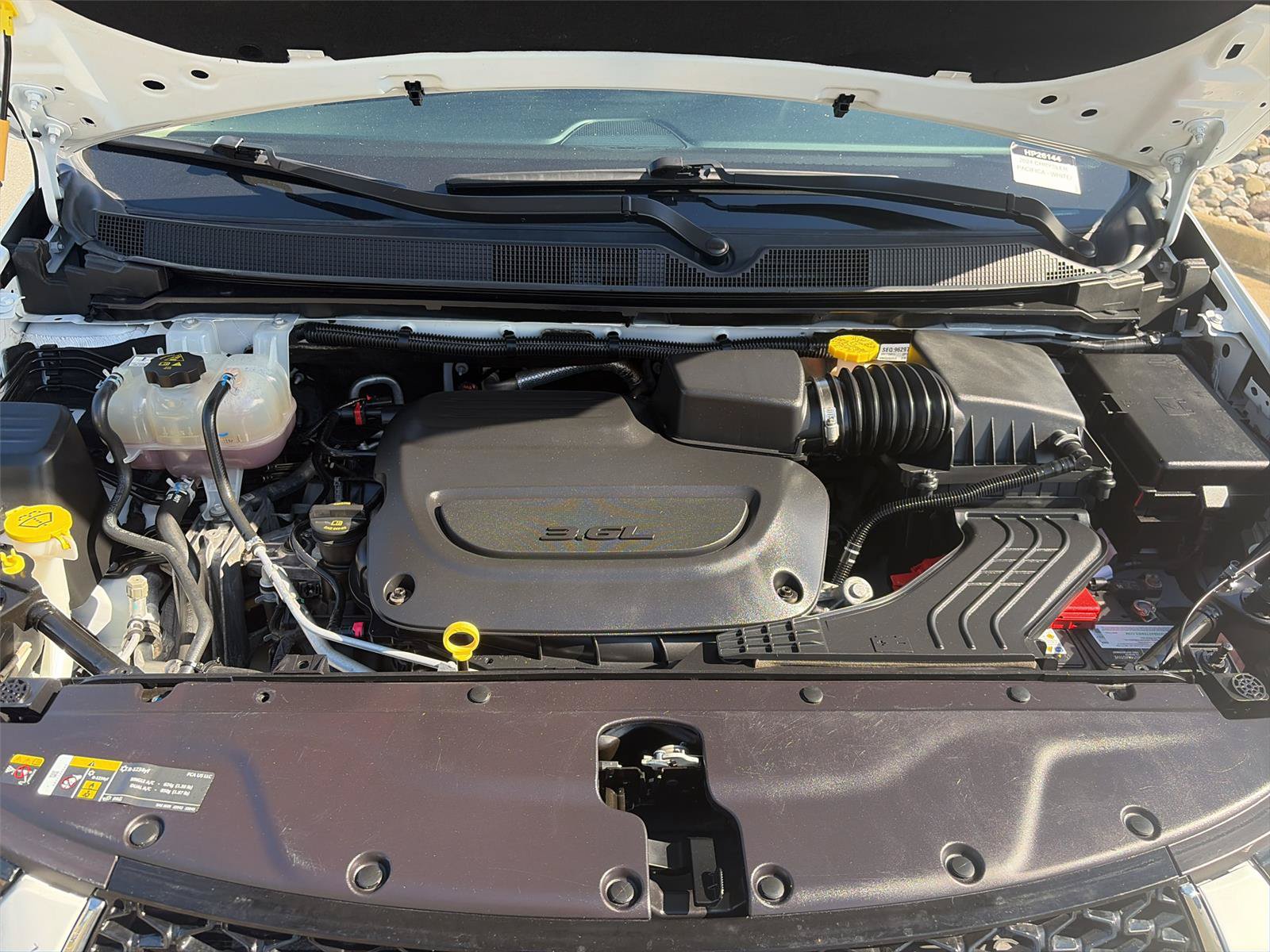 Used 2024 Chrysler Pacifica Touring-L FWD image 30