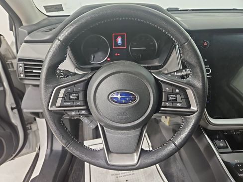 Used 2021 Subaru Outback Premium image 15