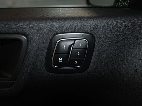 Used 2025 Ford Escape ST-Line Elite w/ Tech Pack #2 image 9