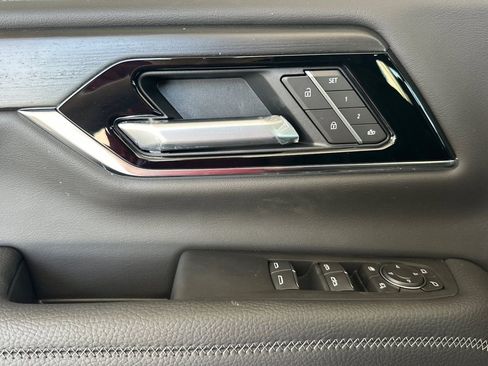 New 2026 GMC Yukon Denali w/ Denali Reserve Package image 12