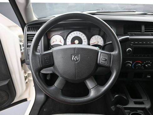 Used 2009 Dodge Dakota Big Horn w/ Extra Security Group RWD image 18