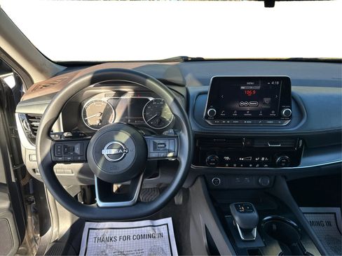 Used 2022 Nissan Rogue SV image 25