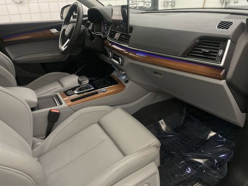 Used 2023 Audi Q5 2.0T Prestige w/ Prestige Package image 24