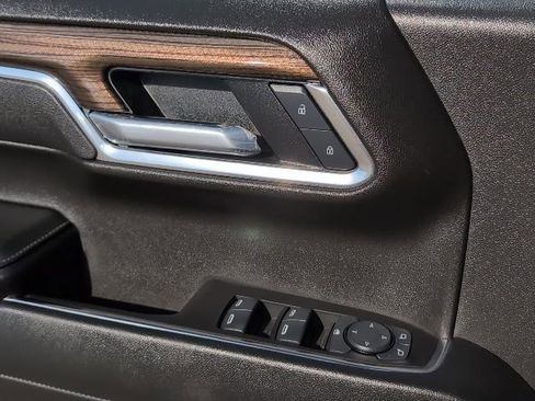 Used 2025 Chevrolet Silverado 1500 LT w/ Protection Package image 15