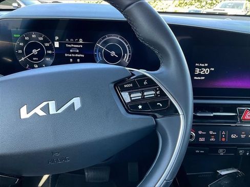 Used 2024 Kia Niro Wind FWD image 14