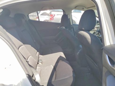 Used 2014 MAZDA MAZDA3 i Touring FWD image 10