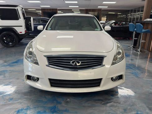 Used 2011 INFINITI G37 Journey w/ Sport Pkg - RWD image 2