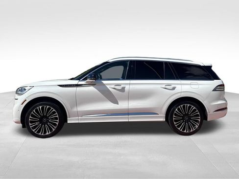 Certified 2023 Lincoln Aviator Black Label w/ Dynamic Handling Package AWD/4WD image 5