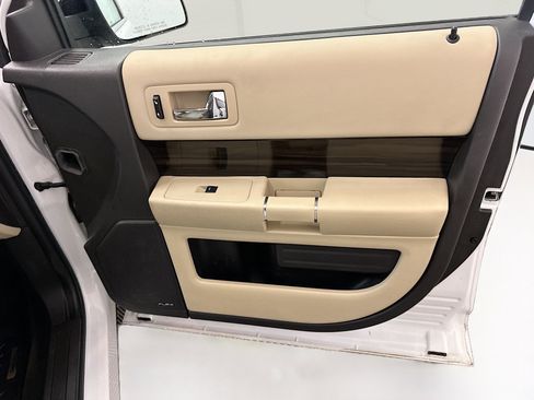 Used 2018 Ford Flex SEL w/ Equipment Group 202A AWD/4WD image 35