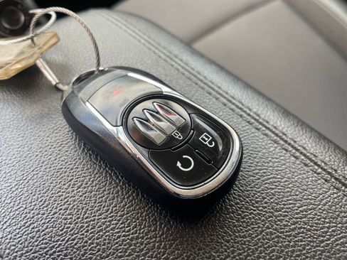 Used 2025 Buick Encore GX Preferred image 25