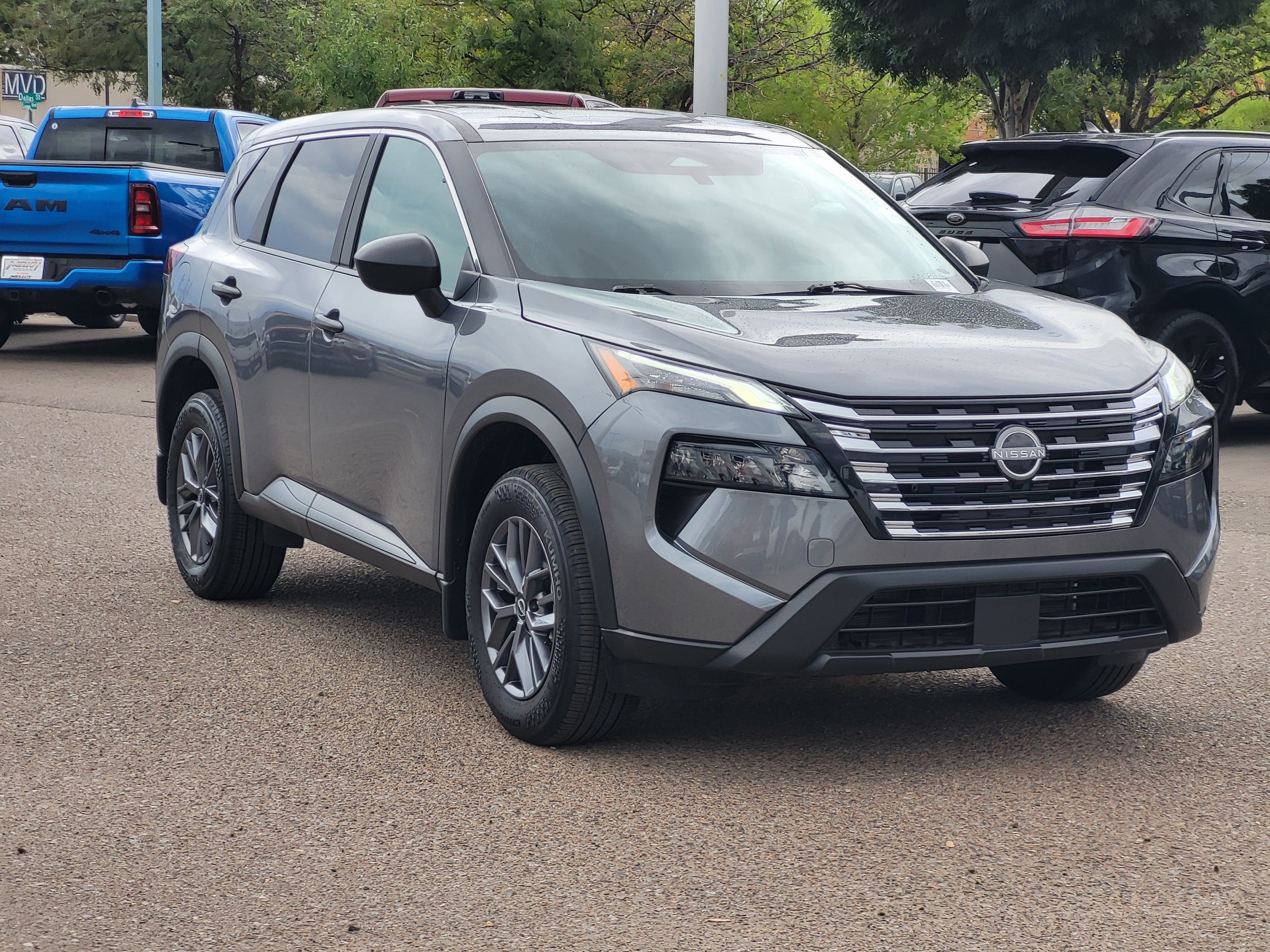 Certified 2025 Nissan Rogue S AWD/4WD image 3