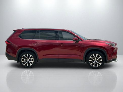 Used 2024 Toyota Grand Highlander AWD Hybrid image 4