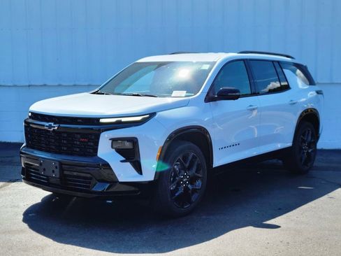 New 2026 Chevrolet Traverse RS image 7