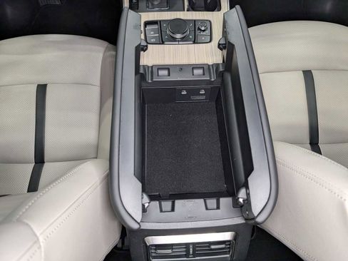 Certified 2025 MAZDA CX-90 3.3 Turbo w/ Preferred Package image 24