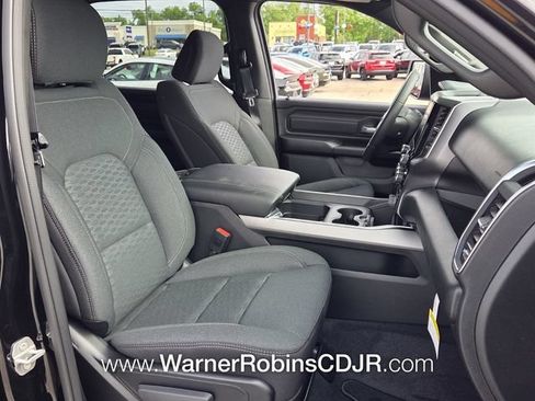 New 2026 RAM 1500 Express AWD/4WD image 16
