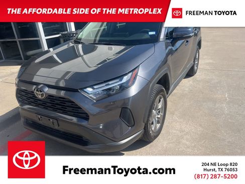 Used 2024 Toyota RAV4 XLE w/ Convenience Package FWD image 1