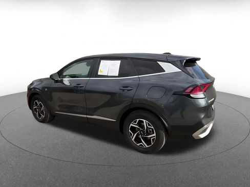 Used 2025 Kia Sportage LX FWD image 10