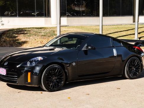 Used 2006 Nissan 350Z Touring w/ (N93) Cargo Convenience Pkg image 61