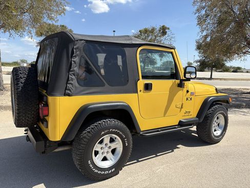 Used 2006 Jeep Wrangler X AWD/4WD image 45