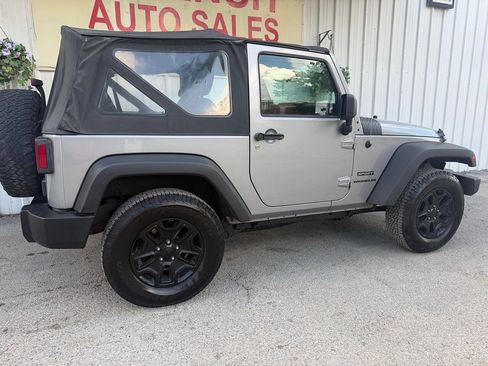 Used 2014 Jeep Wrangler Sport w/ 32" Tire & Wheel Group AWD/4WD image 9